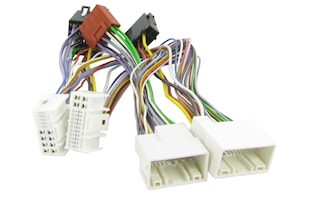 Adapter ISO Hyundai H1 2010-