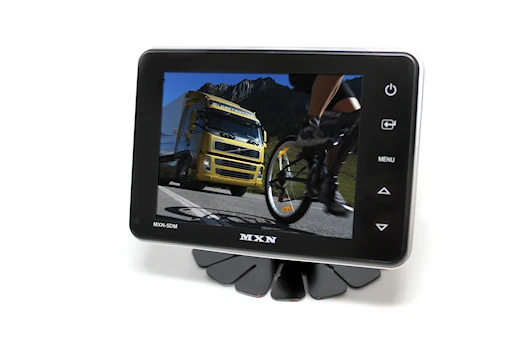 Skärm Digital LCD/TFT 5" 12/24